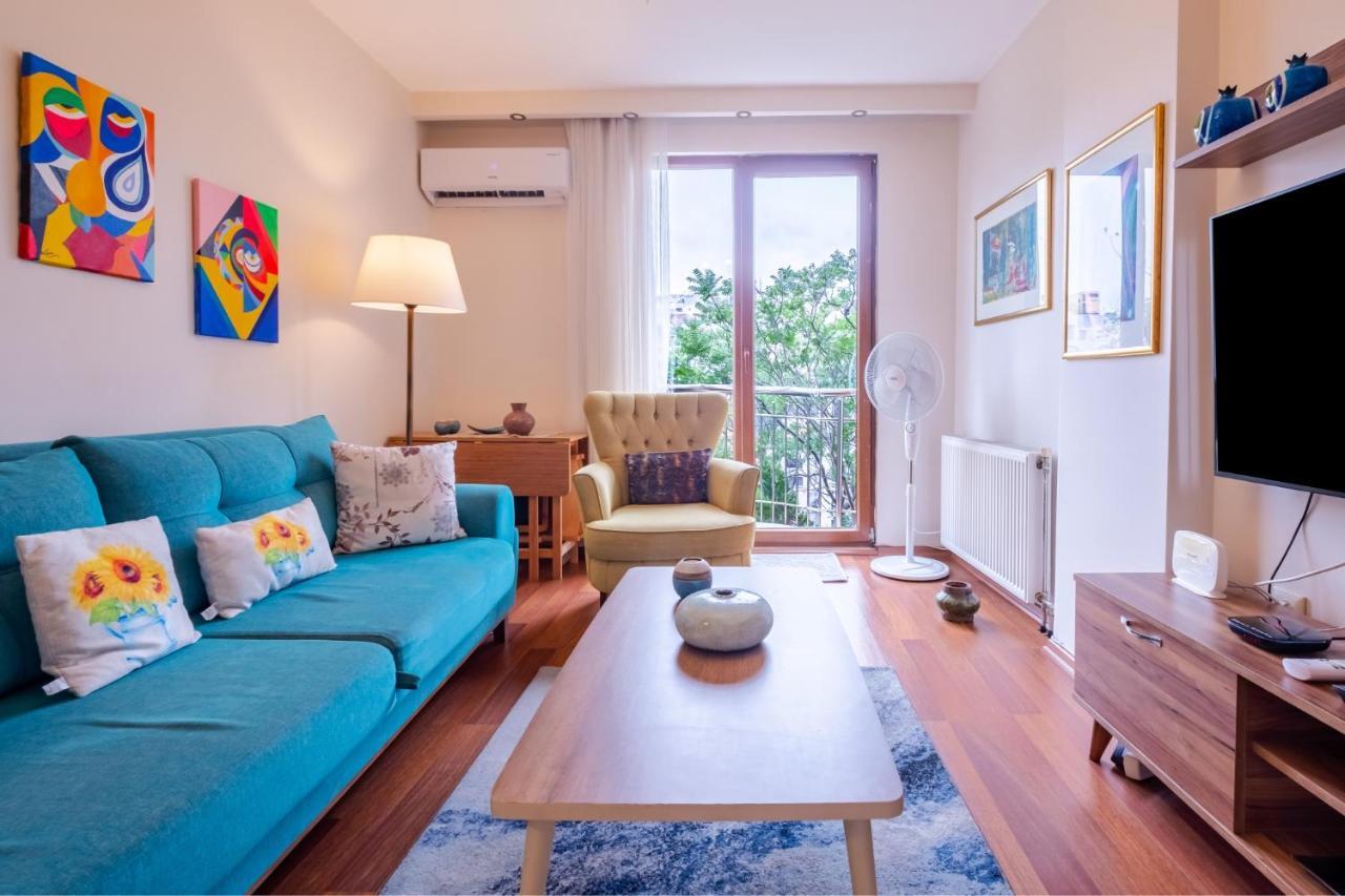 Pleasant Flat With Central Location In Sisli Istambul Extérieur photo