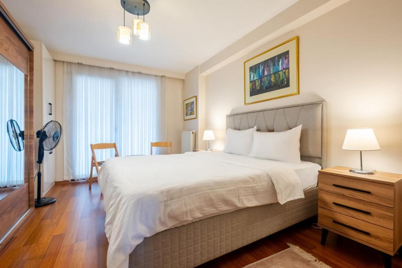 Pleasant Flat With Central Location In Sisli Istambul Extérieur photo