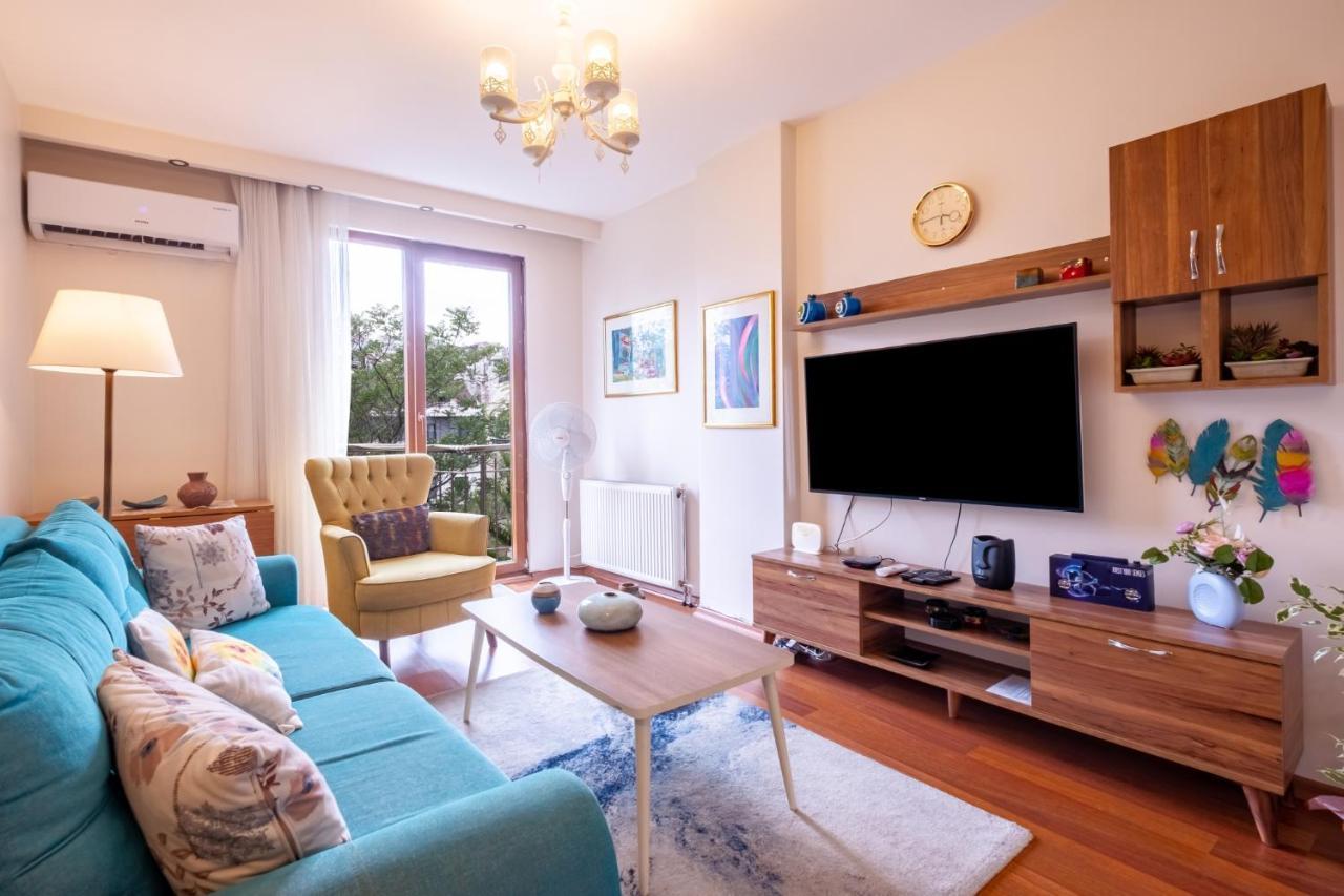 Pleasant Flat With Central Location In Sisli Istambul Extérieur photo