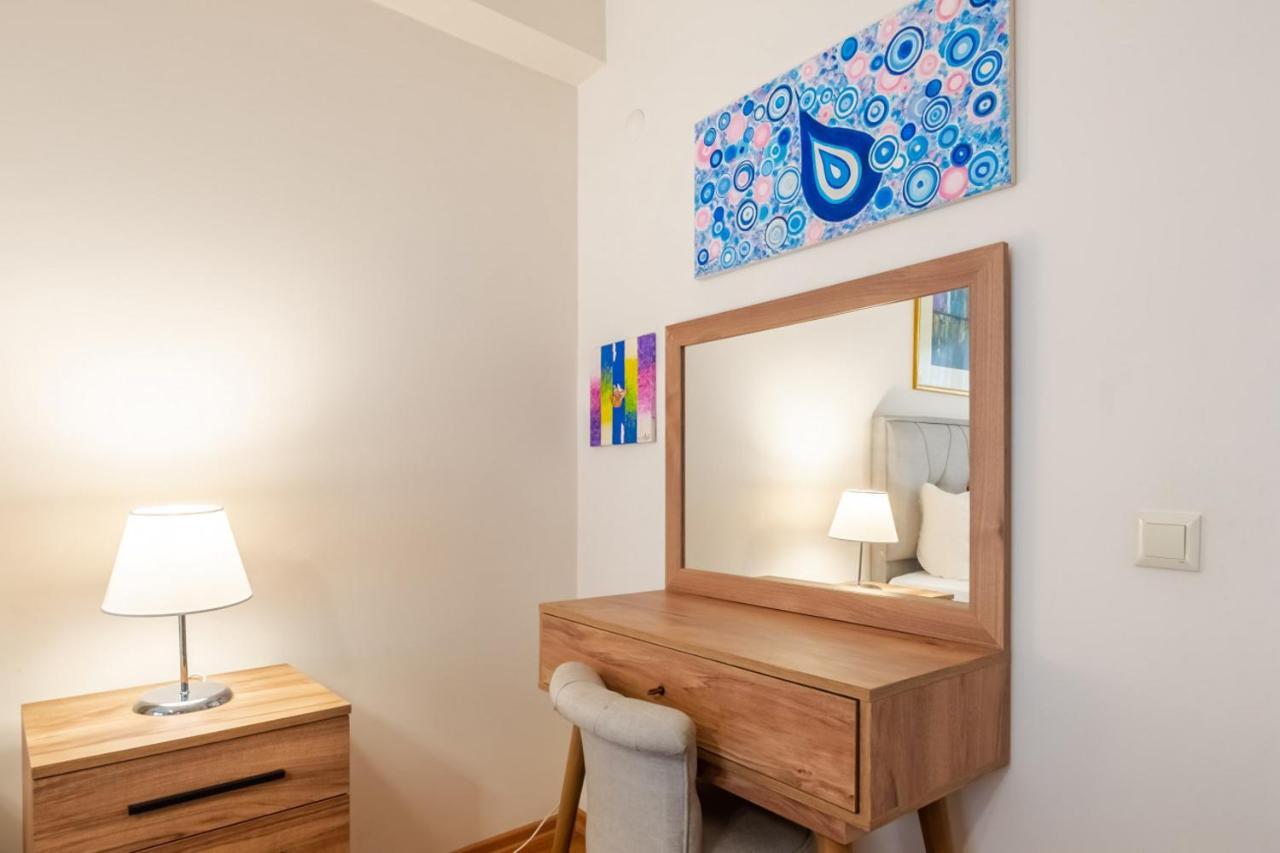 Pleasant Flat With Central Location In Sisli Istambul Extérieur photo